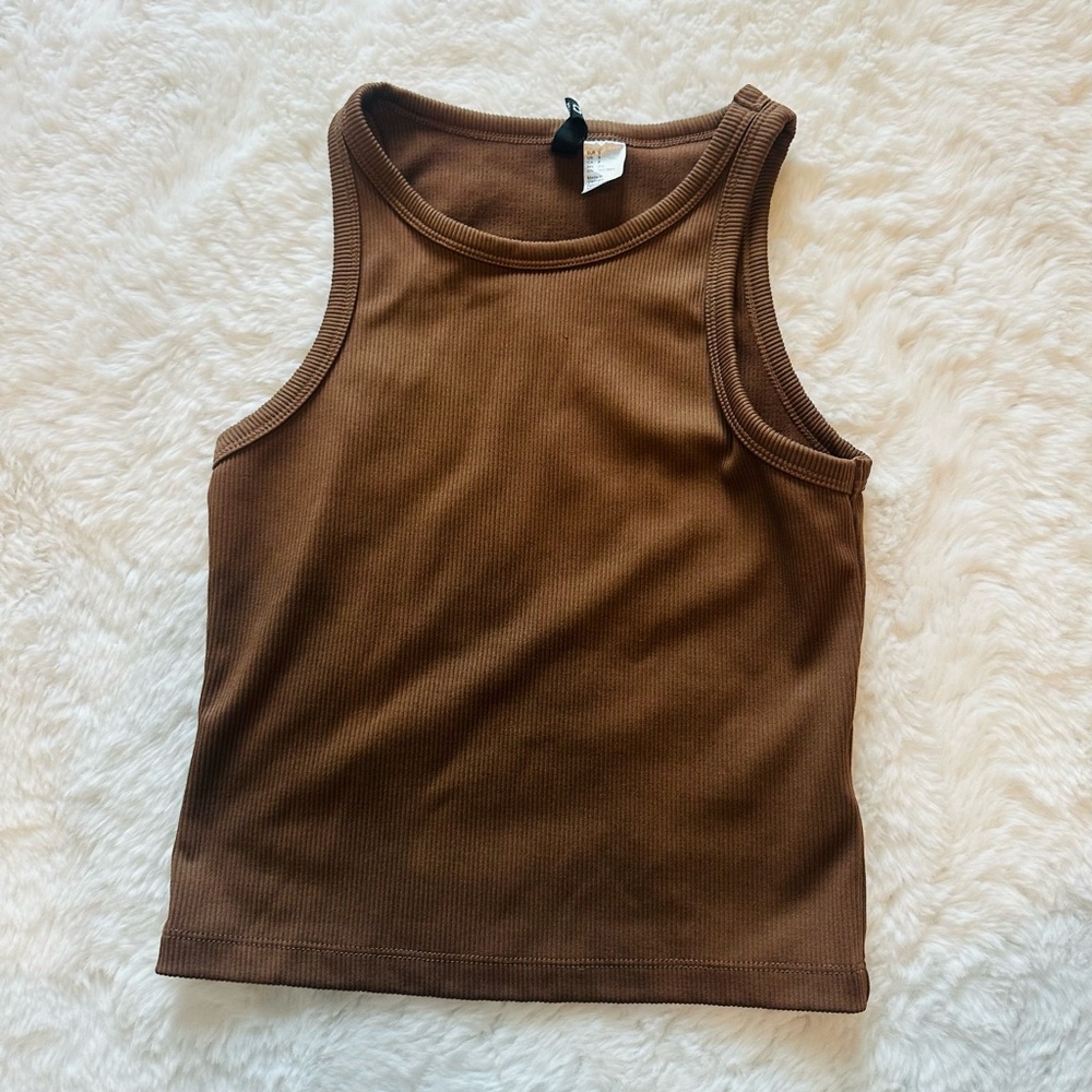 Divided Brown Ribbed Crewneck Tank Top